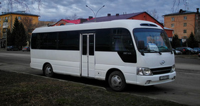 Family-friendly mini-bus service to DIA in Louisville, CO