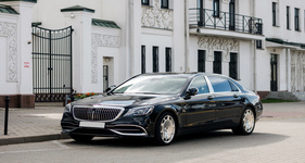 Sedan taxi to DIA airport in Louisville, CO